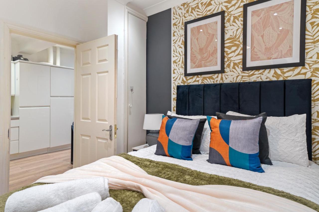 Stunning 3-bedroom In - Sleeps 8 Londra